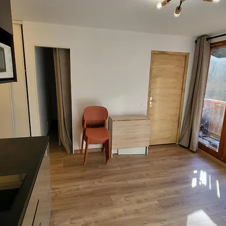 2-4-6 In Saint-françois-longchamp Appartement *
